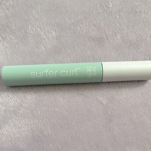 Sea Surfer curl volumizing mascara